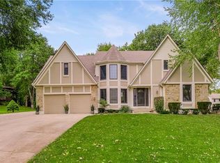 12712 El Monte St, Leawood, KS 66209