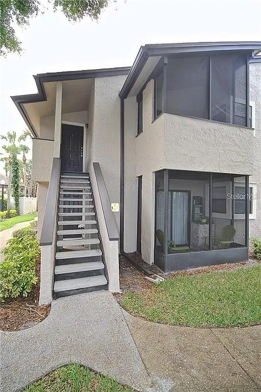 2 bed, 2.0 bath, 1018 sqft, $1,550 — Photo 2