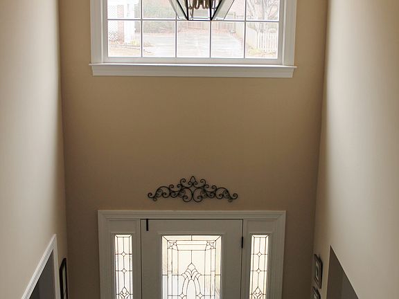 2 story foyer