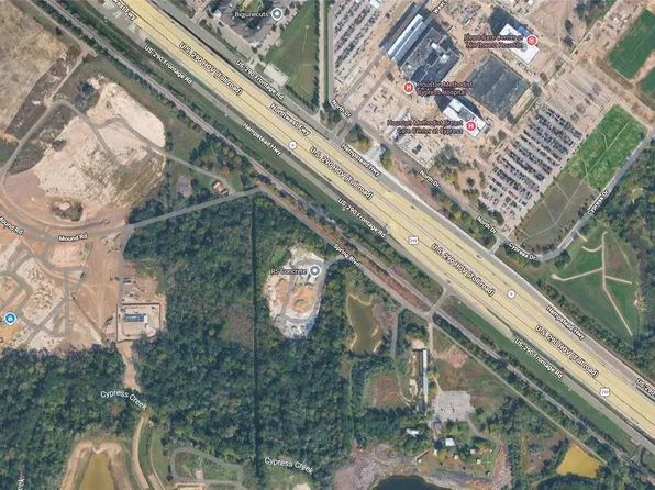 West Dr, Cypress, TX 77433
