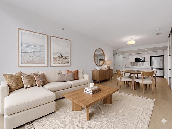 3rd image of 1255 Seymour St #903