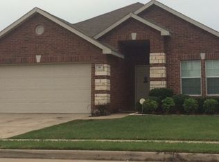 316 Silver Lake Trl, Fort Worth, TX 76140