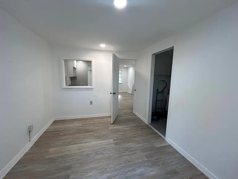 2865 SW 16th St #3 — Photo 5