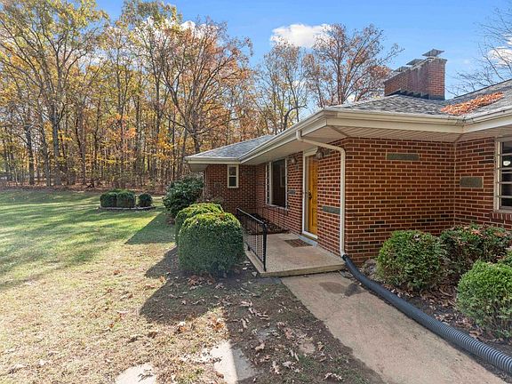 4th image of 1812 Avondale Dr