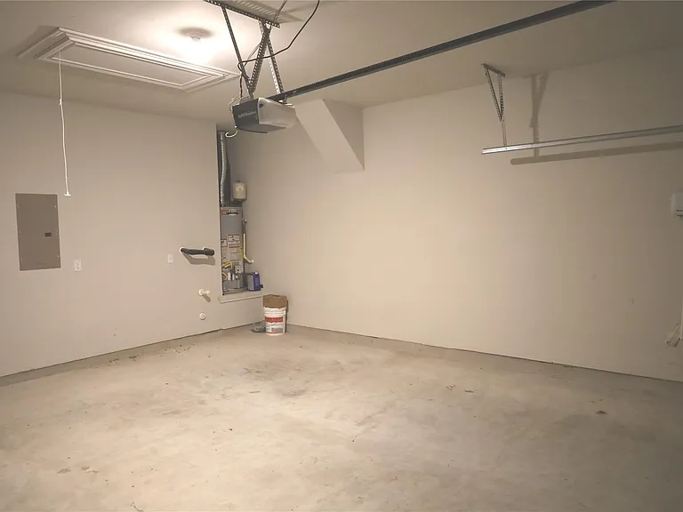 169 Isabella Way — Photo 17