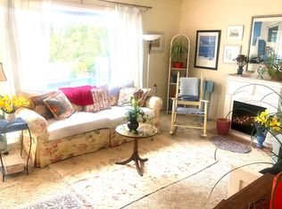 1001 Golden Rain Rd, Walnut creek, CA 94595