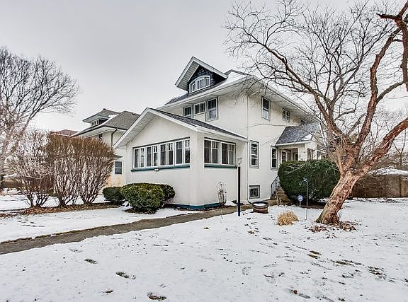 3rd image of 838 N Kenilworth Ave