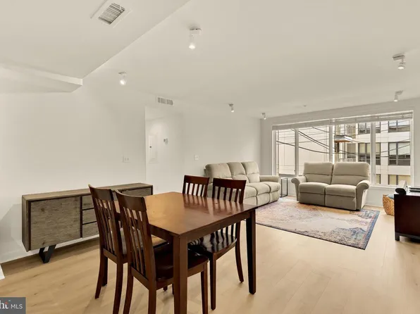 1423 Newton St NW APT 204, Washington, DC 20010