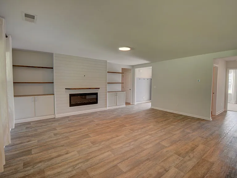 13 Evian Ct — Photo 10