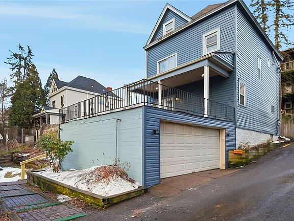 2nd image of 228 Sylvan Walk