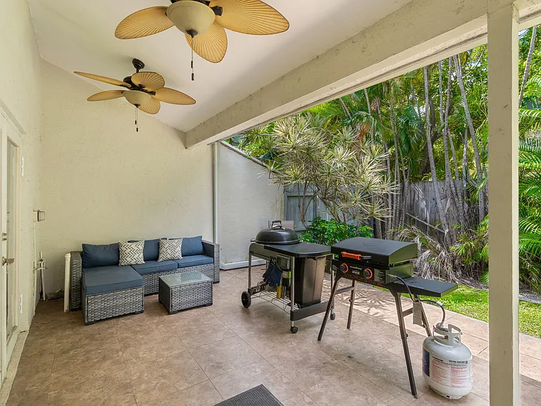 2956 Florida Blvd — Photo 18