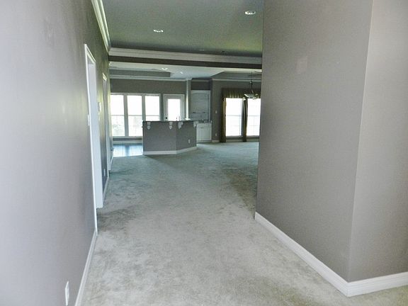 4th image of 110 Kings Harbour Dr