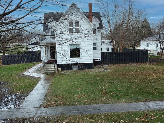 3rd image of 530 E Center St