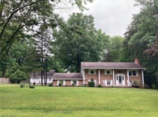 4756 Holmeswood Dr, Winona, OH 44493