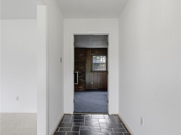 3rd image of 3641 Kiefer Rd