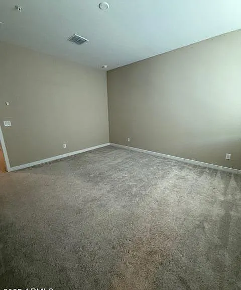 2268 W Laurie Ln — Photo 34
