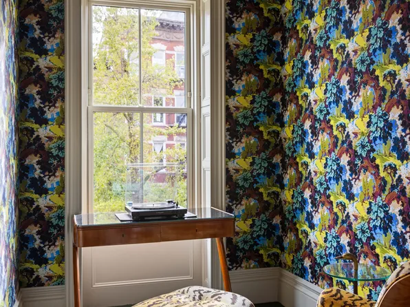 381 Union Street image 18 of 23