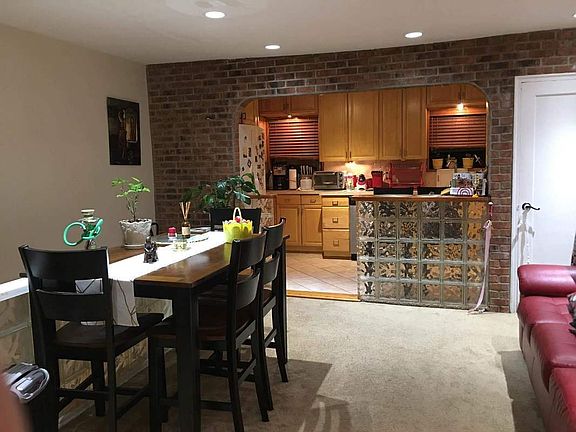 2nd image of 13651 Park Ln #B