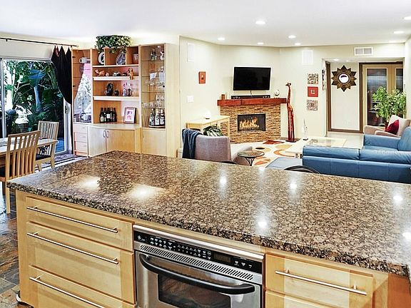 3rd image of 2260 N Cahuenga Blvd APT 107
