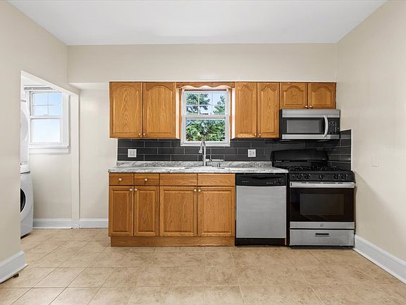 2nd image of 3 Merritt Ave #2
