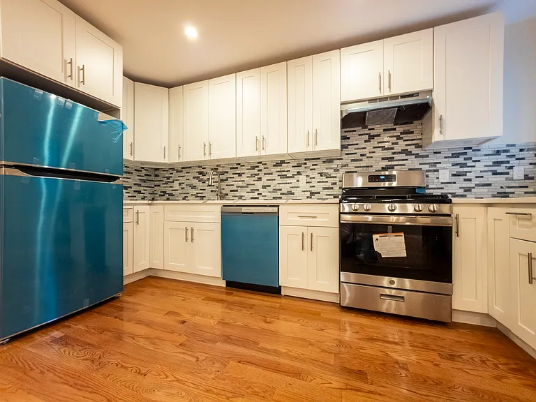 612 W 146th St #1 — Photo 3
