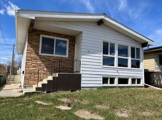 5404 54th Ave #A, Ponoka, AB T4J1L9