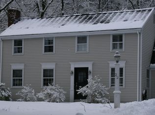 22 Country Ln, Collinsville, CT 06019