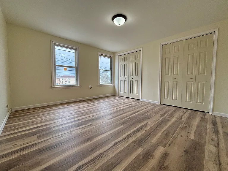 141 Horton St — Photo 7