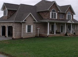 821 Ridge Rd, Madisonville, TN 37354