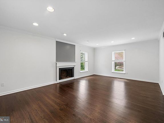 5th image of 3 Hansen Ct