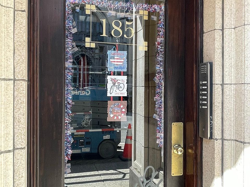 1st image of 185 S Oak Park Ave #D