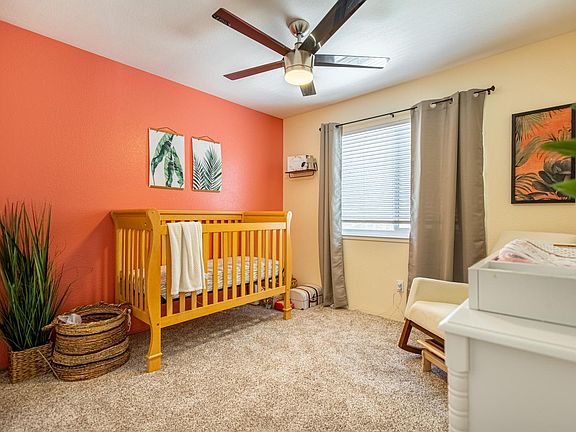 4th image of 3209 Suffolk Dr