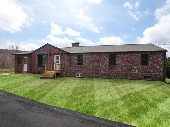 1477 Dunhamtown Brimfield Rd, Brimfield, MA 01010