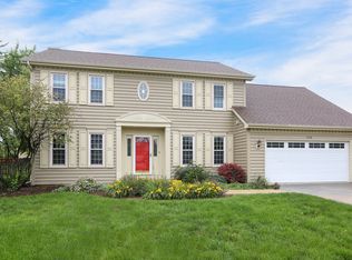 2750 Montclare Ct, Aurora, IL 60504