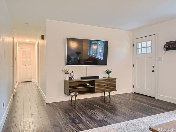 4th image of 4234 W Radcliff Avenue
