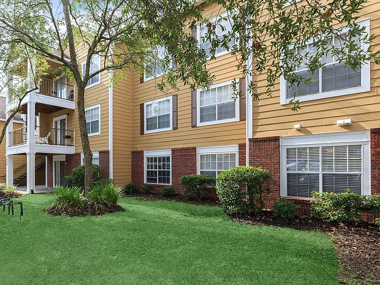 Jackson Square Apartments — Photo 26