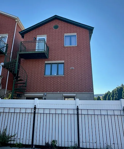 1901 S Louie Pkwy — Photo 1