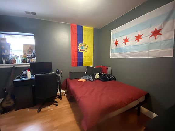 4th image of 3031 N Milwaukee Ave #1R