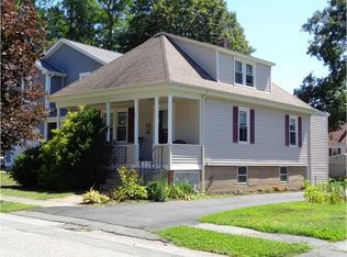 30 Bradford St, Warren, RI 02885