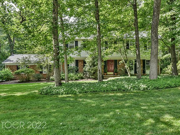 3rd image of 37 Yeoman Dr