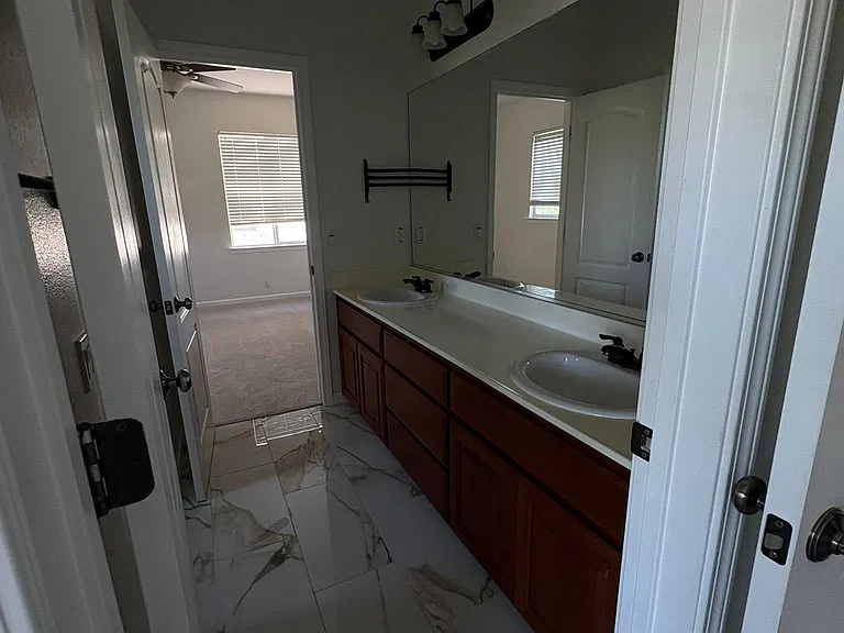 1216 Aups Ct — Photo 10