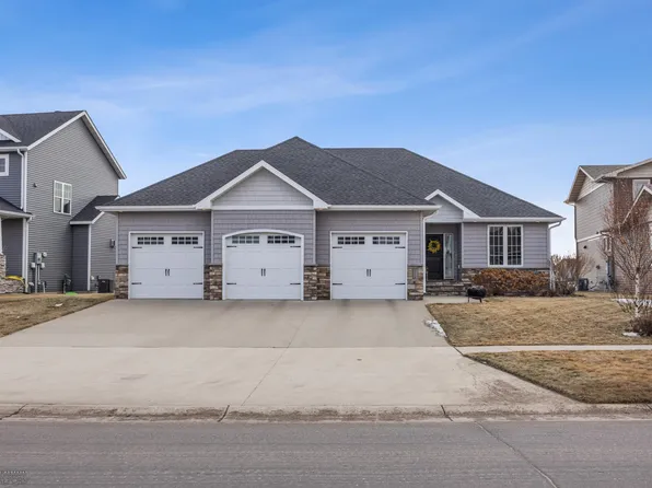 3654 54th St S, Fargo, ND 58104