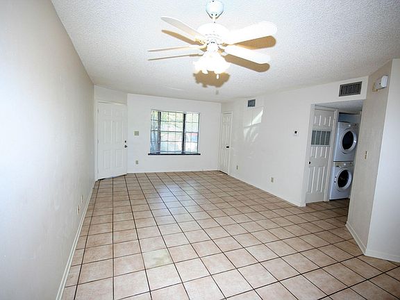 4th image of 222 Weis Ln APT 6A