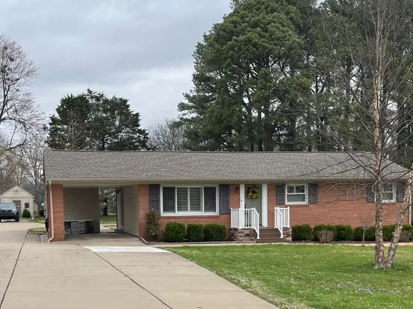 225 Calvert Dr, Paducah, KY 42003