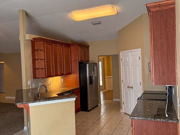 4th image of 4697 Lovegrass Ln