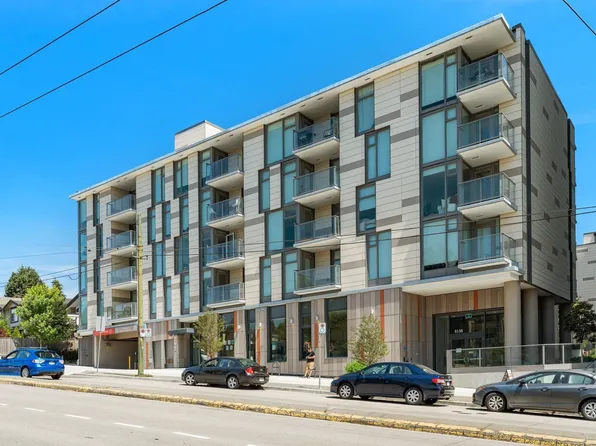 8138 Fraser St #306, Vancouver, BC V5X 0J8