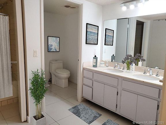 4th image of 151 Crandon Blvd APT 205