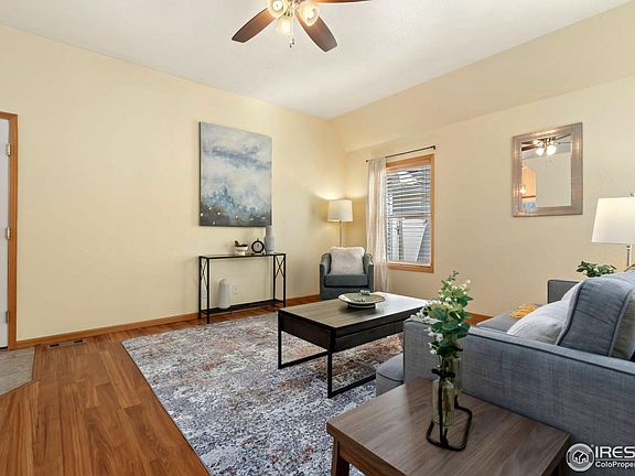 4th image of 949 Sunchase Dr