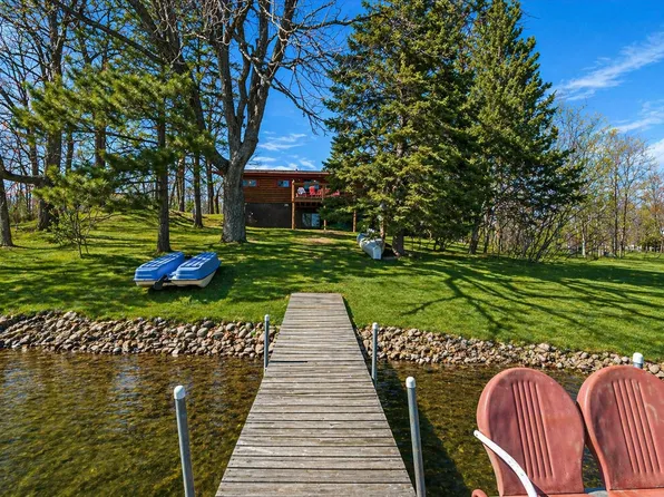 18986 Captive Lake Rd, Garrison, MN 56450