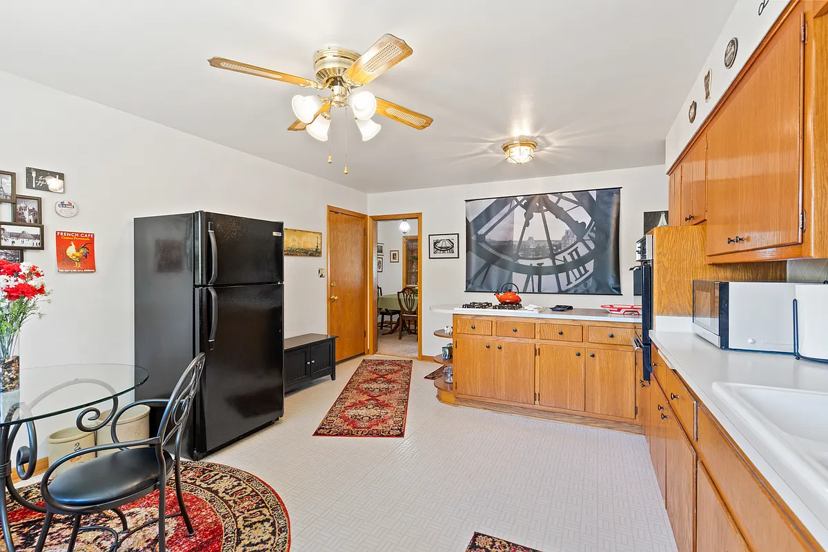 Building Photo - 1505 S 124th St #2